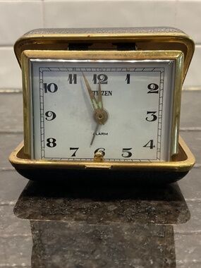 CITIZEN Travel Alarm Clock. FOR PARTS/REPAIR.